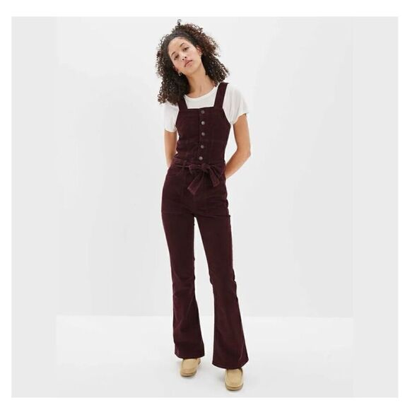 American Eagle Outfitters Women’s Burgundy Merlot Ribbed Corduroy Kick Flare Ove - Picture 1 of 16